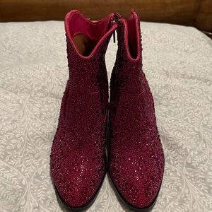 Corkys Fuchsia Rhinestone Ankle‎ Boots Size 8